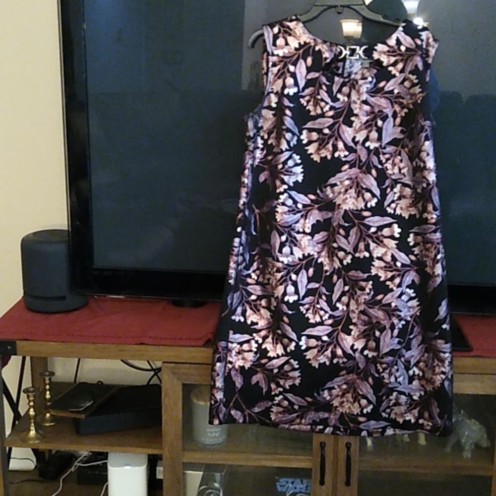 This black silver and pale pink dress is sleeveless and comfy.